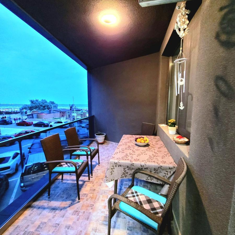 Zen Garden Apartament De Lux Nou Pe Malul Marii Constanta Luaran gambar