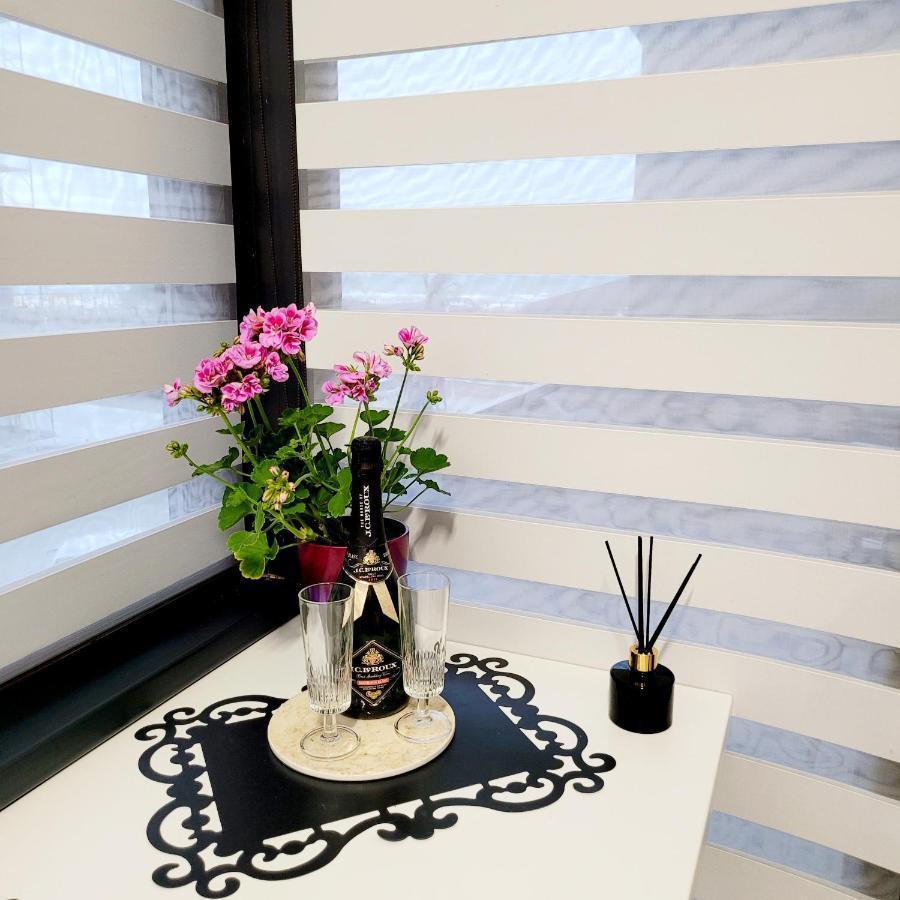 Zen Garden Apartament De Lux Nou Pe Malul Marii Constanta Luaran gambar